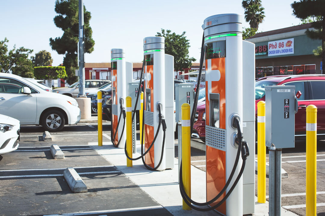 10-ways-owning-an-electric-vehicle-saves-money