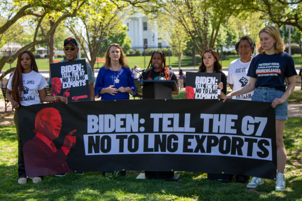ACE and other frontline groups and citizens rally to ask President Biden to stop LNG exports.